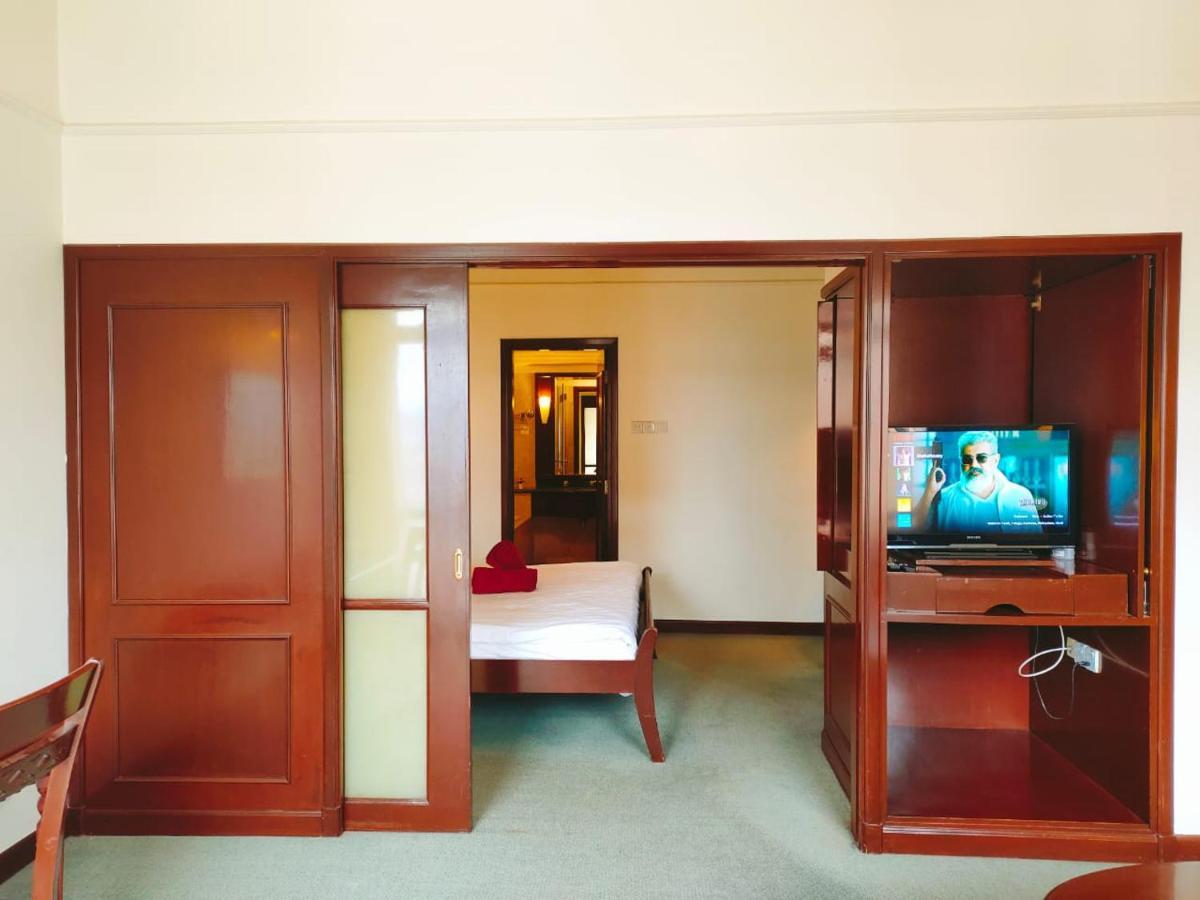 Luxhouz Suites At Times Square クアラルンプール エクステリア 写真