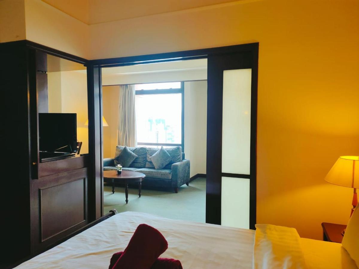 Luxhouz Suites At Times Square クアラルンプール エクステリア 写真
