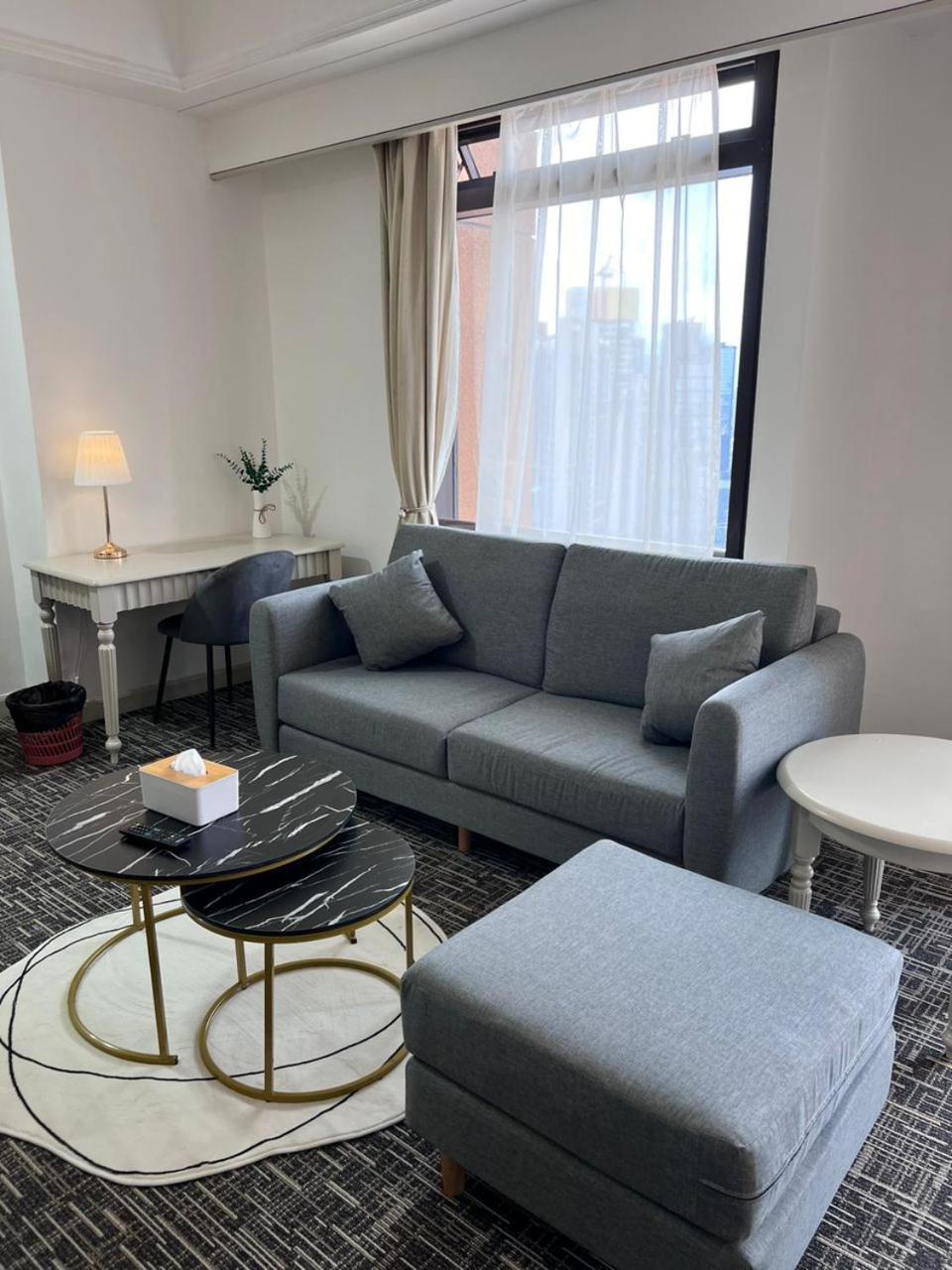 Luxhouz Suites At Times Square クアラルンプール エクステリア 写真