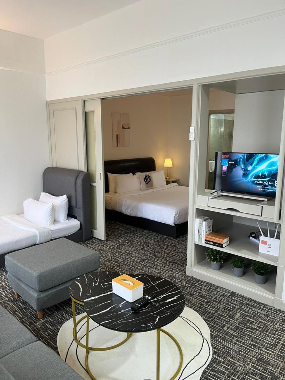 Luxhouz Suites At Times Square クアラルンプール エクステリア 写真