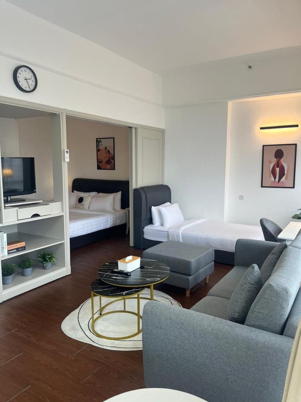 Luxhouz Suites At Times Square クアラルンプール エクステリア 写真